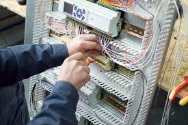 Best Commercial Electrical Services  in Hampton, IL